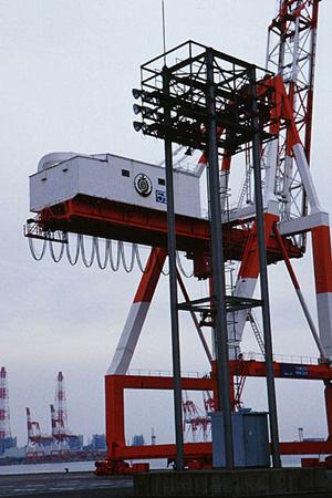 公共の場で球技を行う際には防球ネット